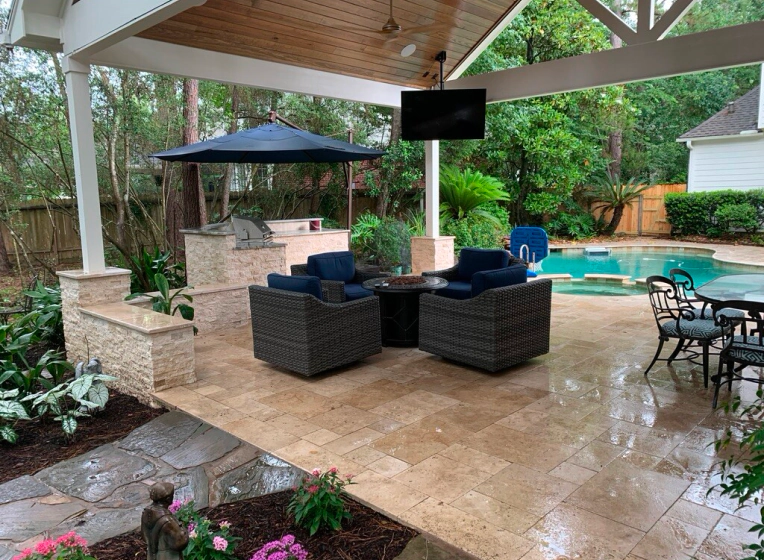 patio with pool